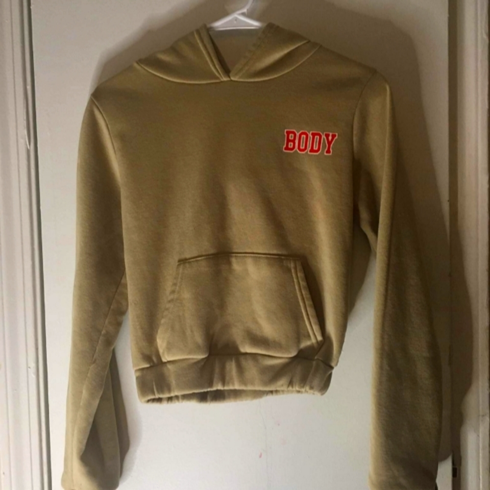 A body jogger sweater